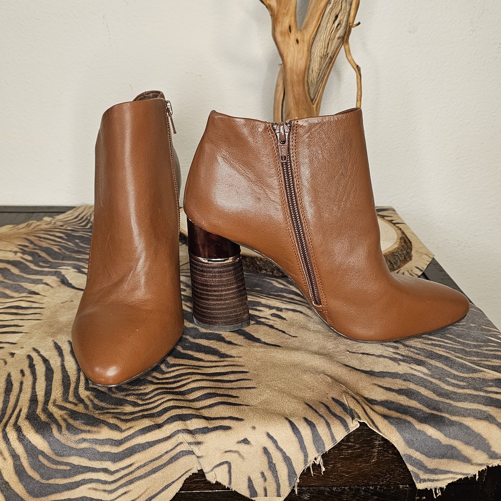 Antonio Melani 2 Tone Ankle Boots EUC 10